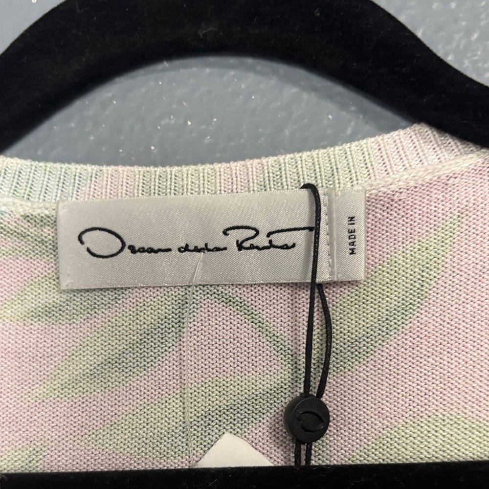 Oscar de la Renta 2 pieces Floral set Tapestry cardigan in pink. retail $3400 - Picture 7 of 8